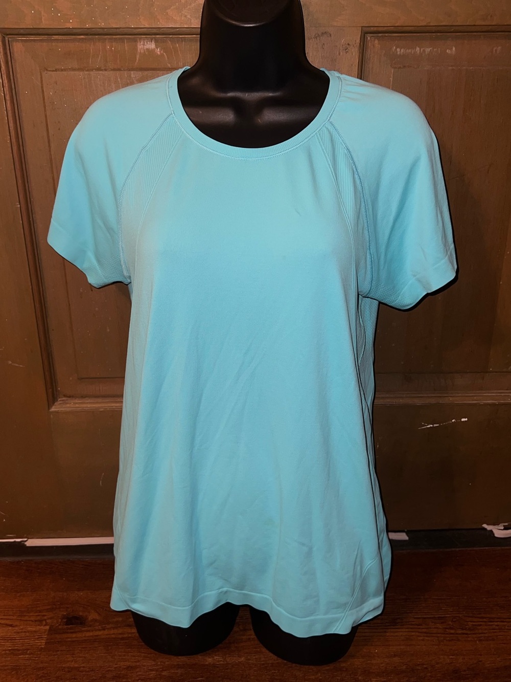 All in Motion Blue Mesh Panel Fitted Activewear Short Sleeve Casual Top Size L